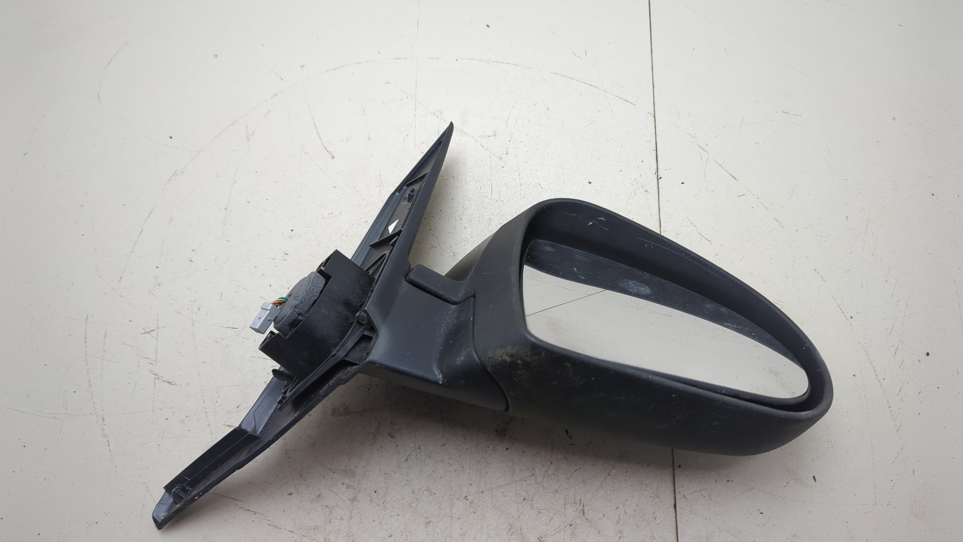 Зеркало правое электрическое