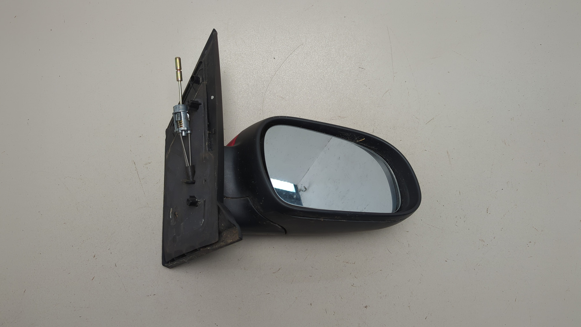 Зеркало правое электрическое