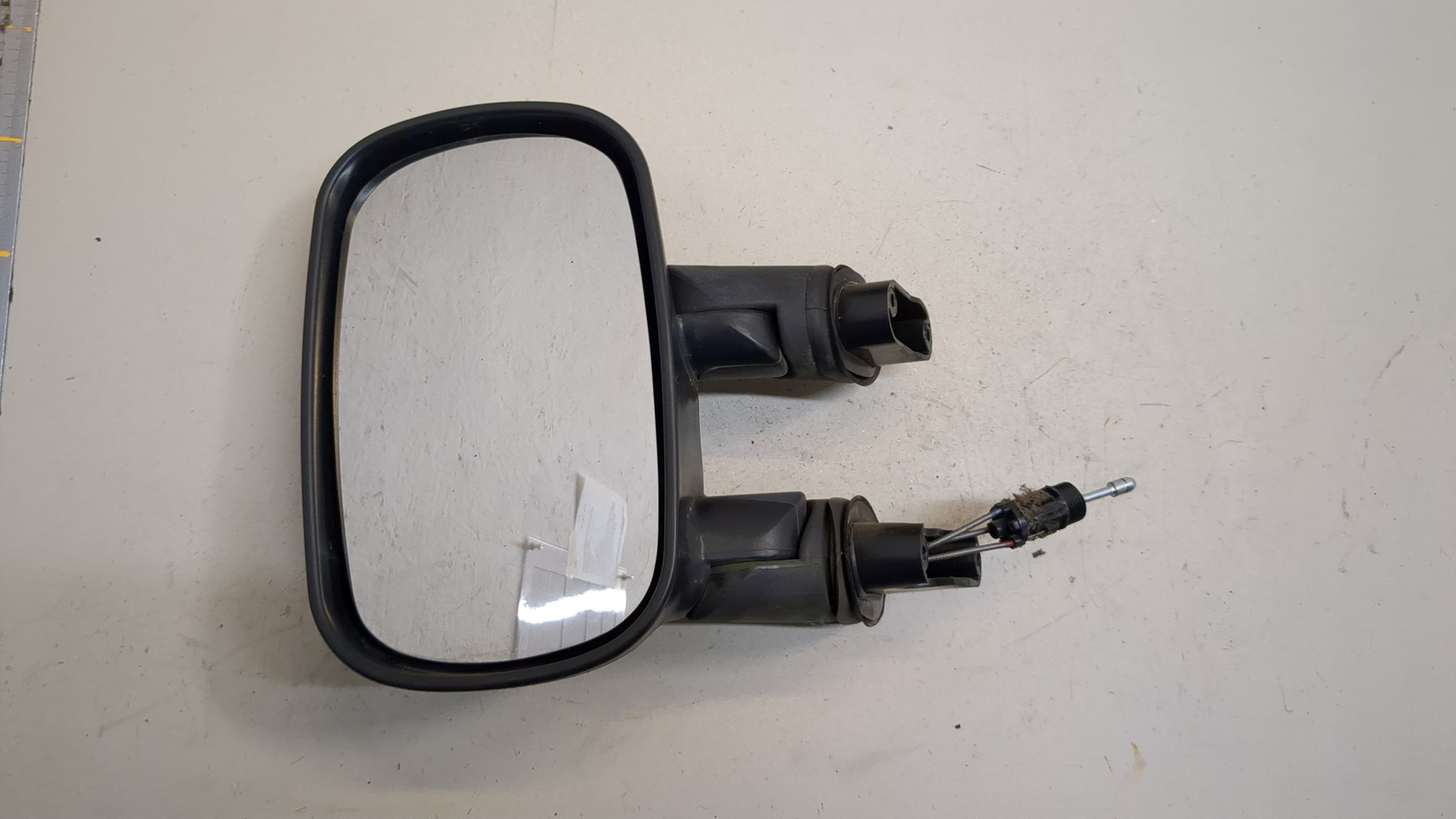 Зеркало левое электрическое