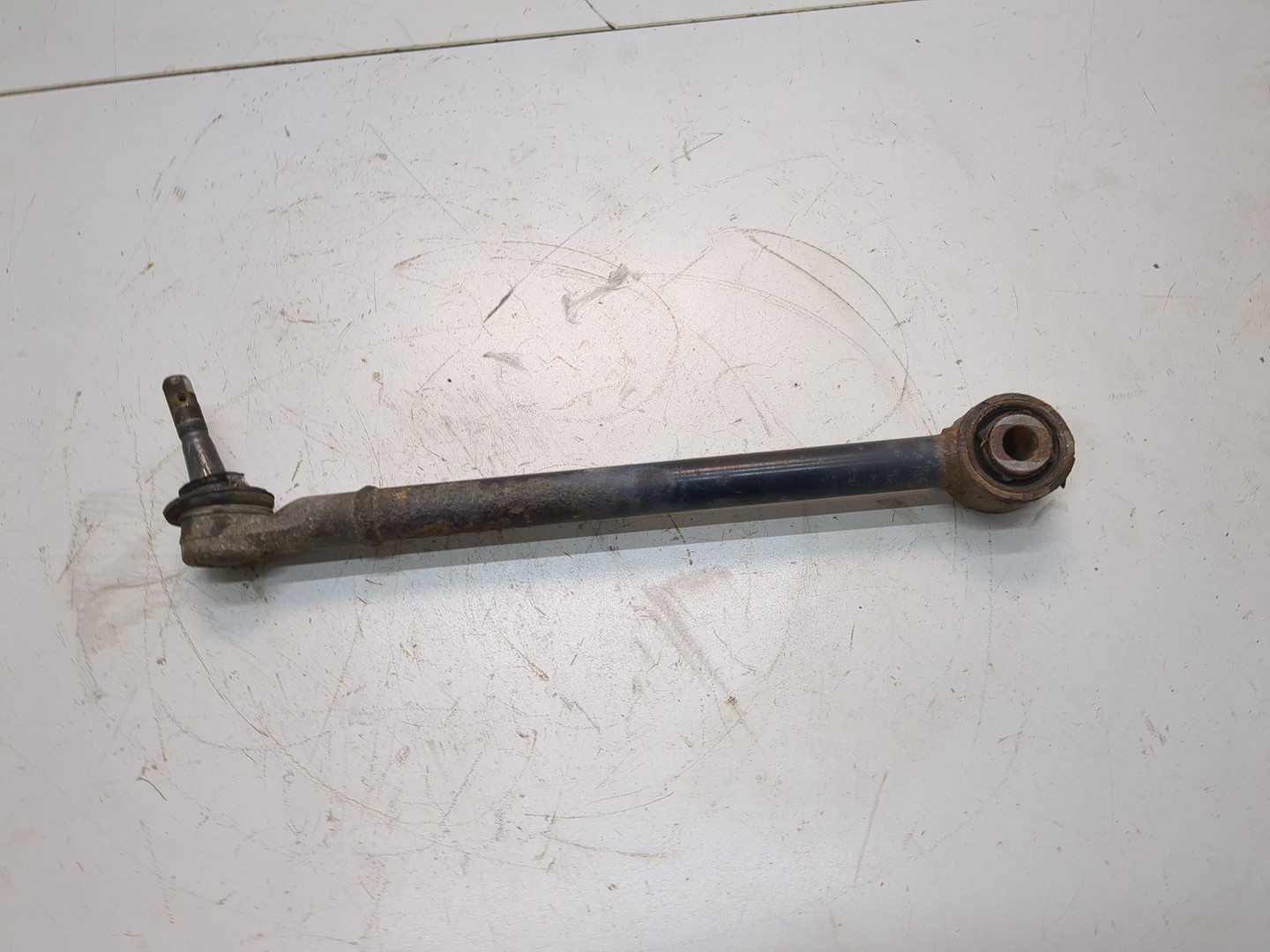 Рычаг задний