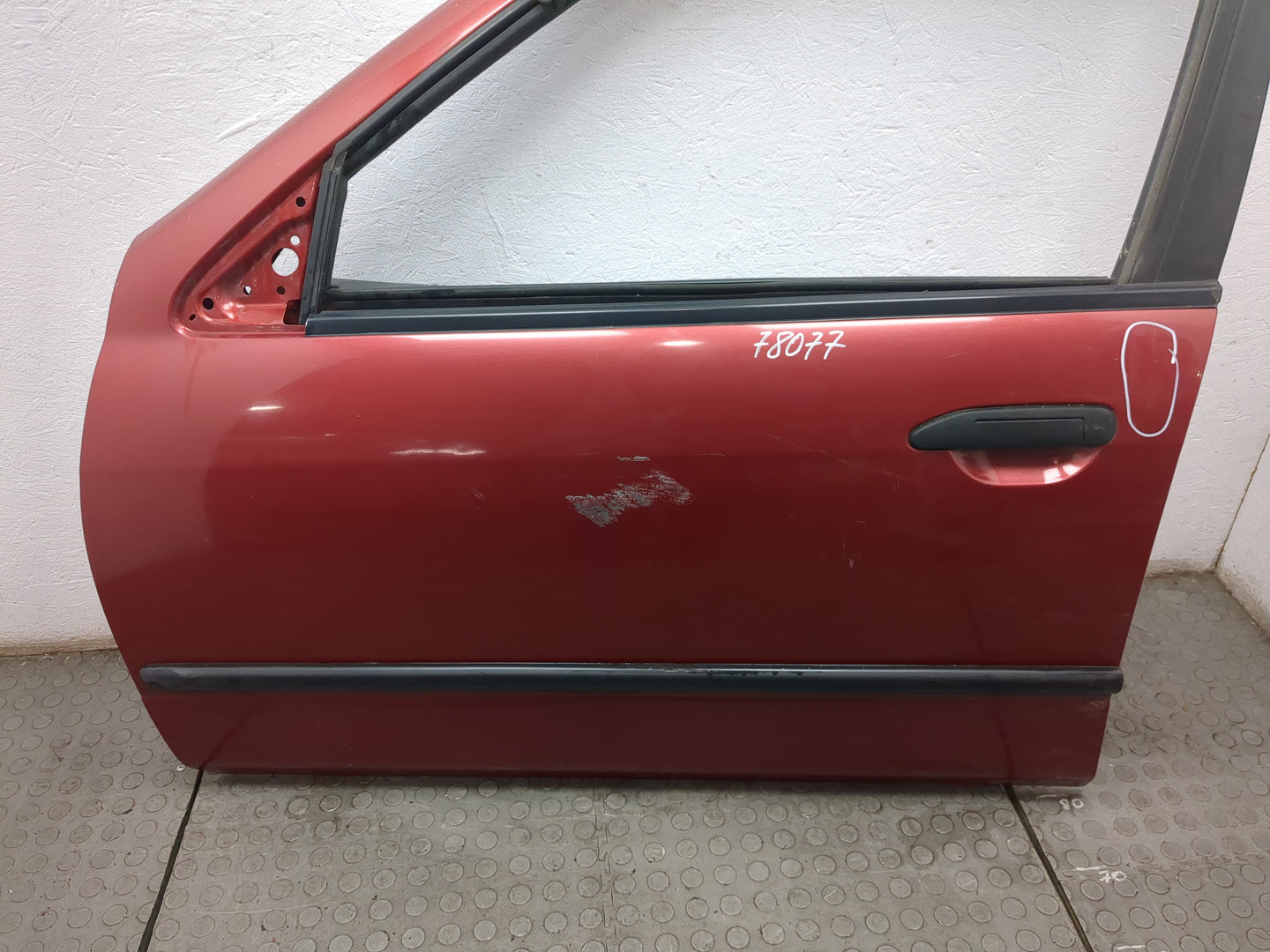 Дверь передняя левая