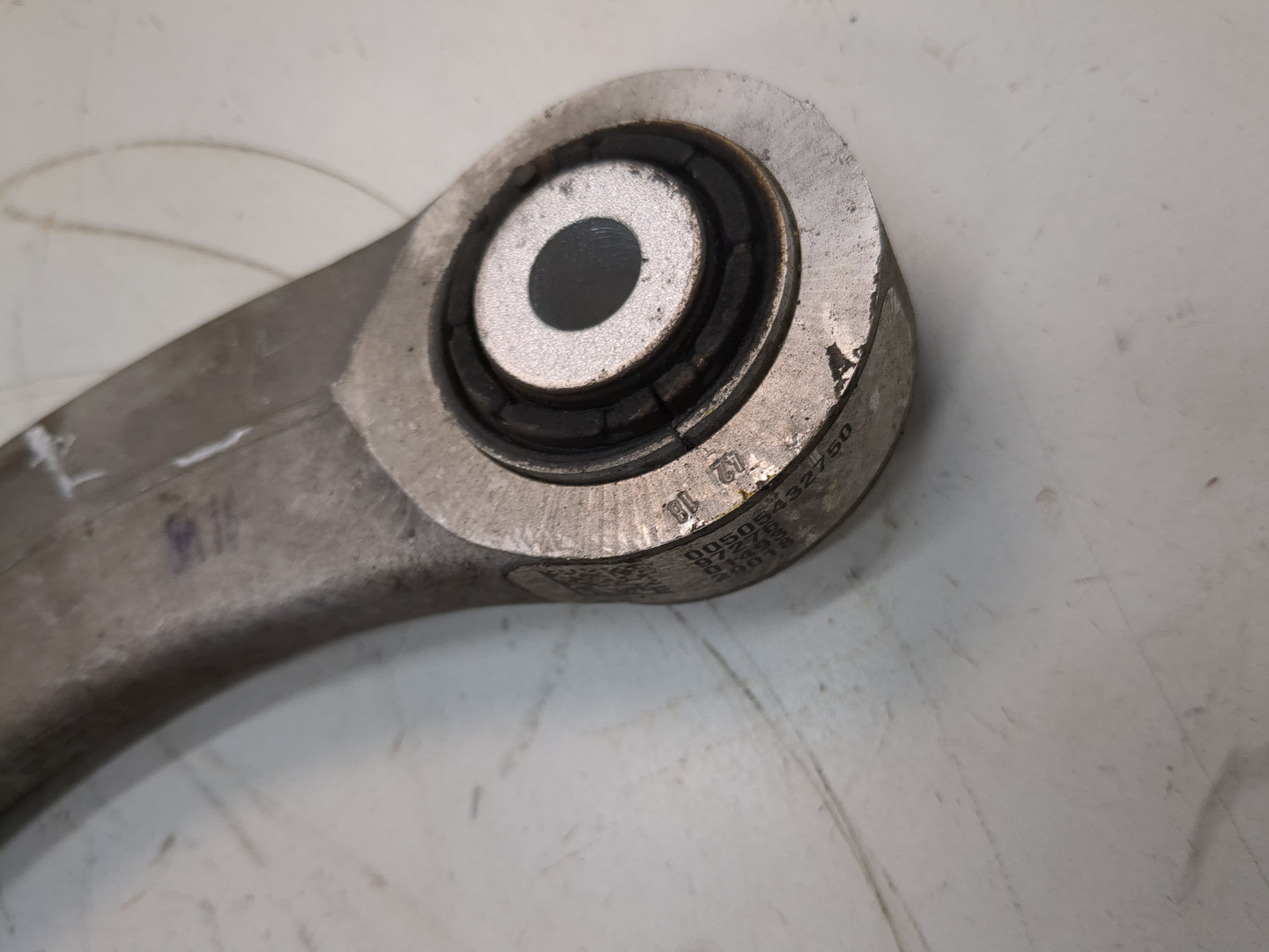 Рычаг задний