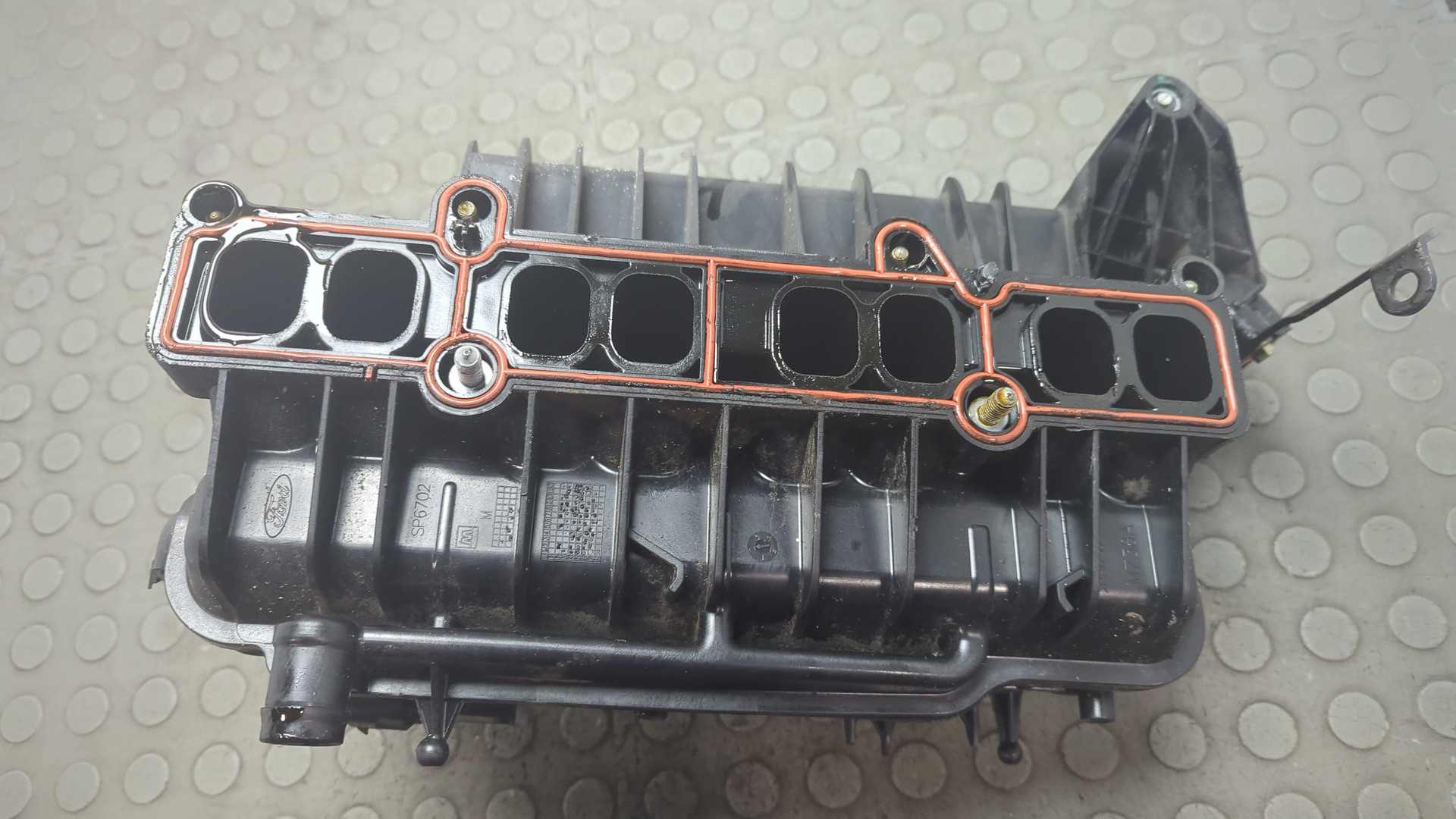 Коллектор впускной