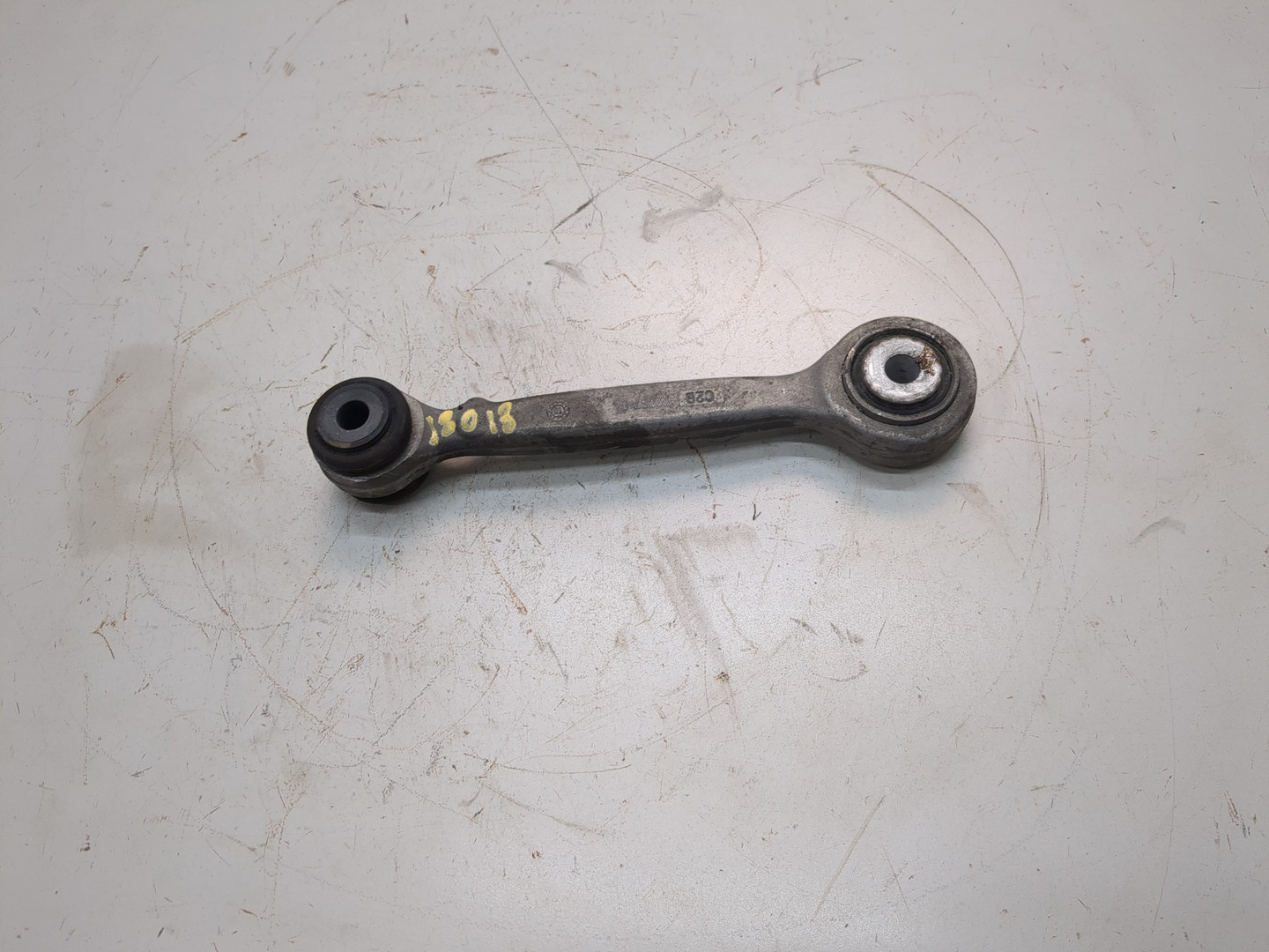 Рычаг задний