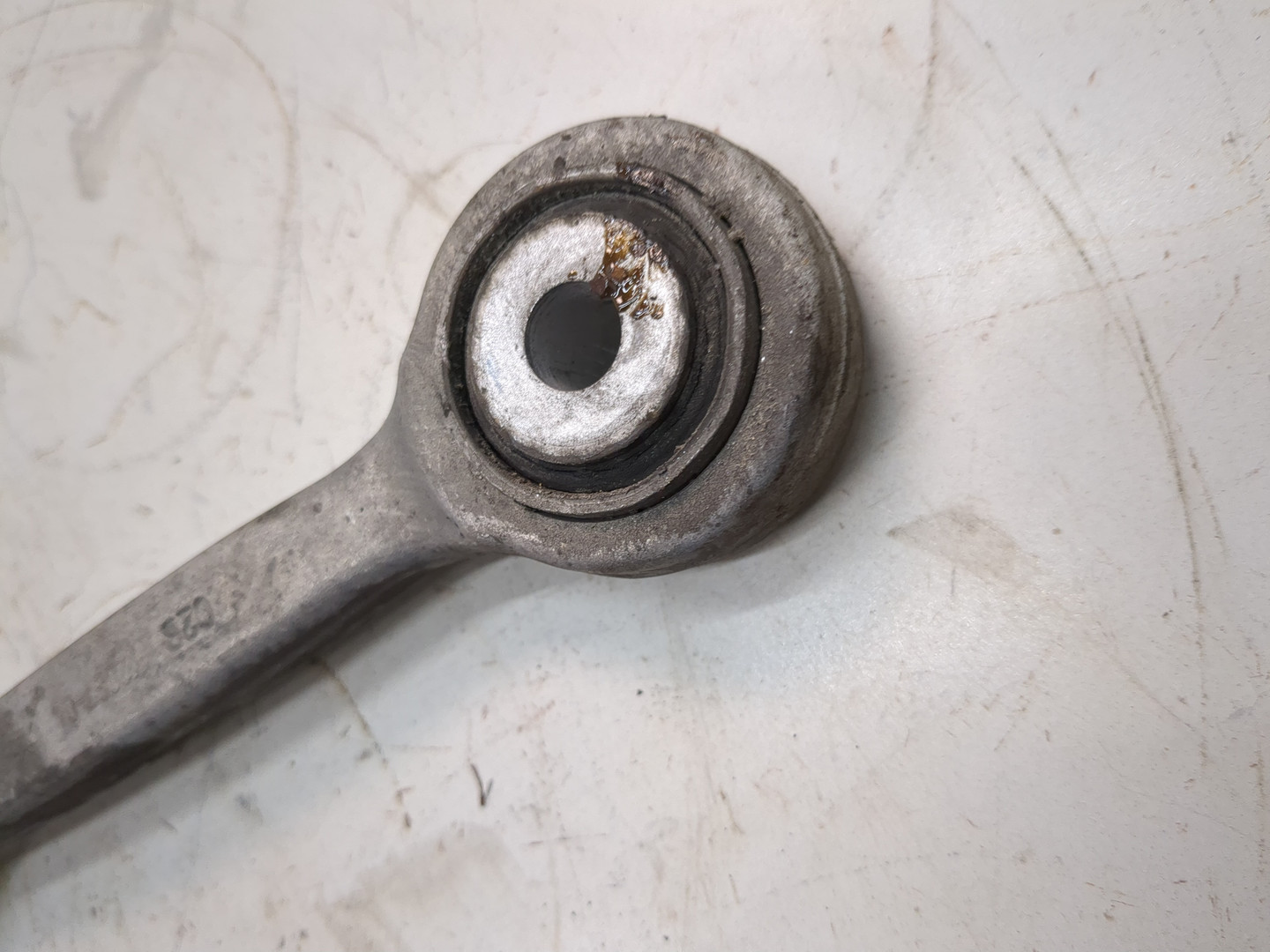 Рычаг задний