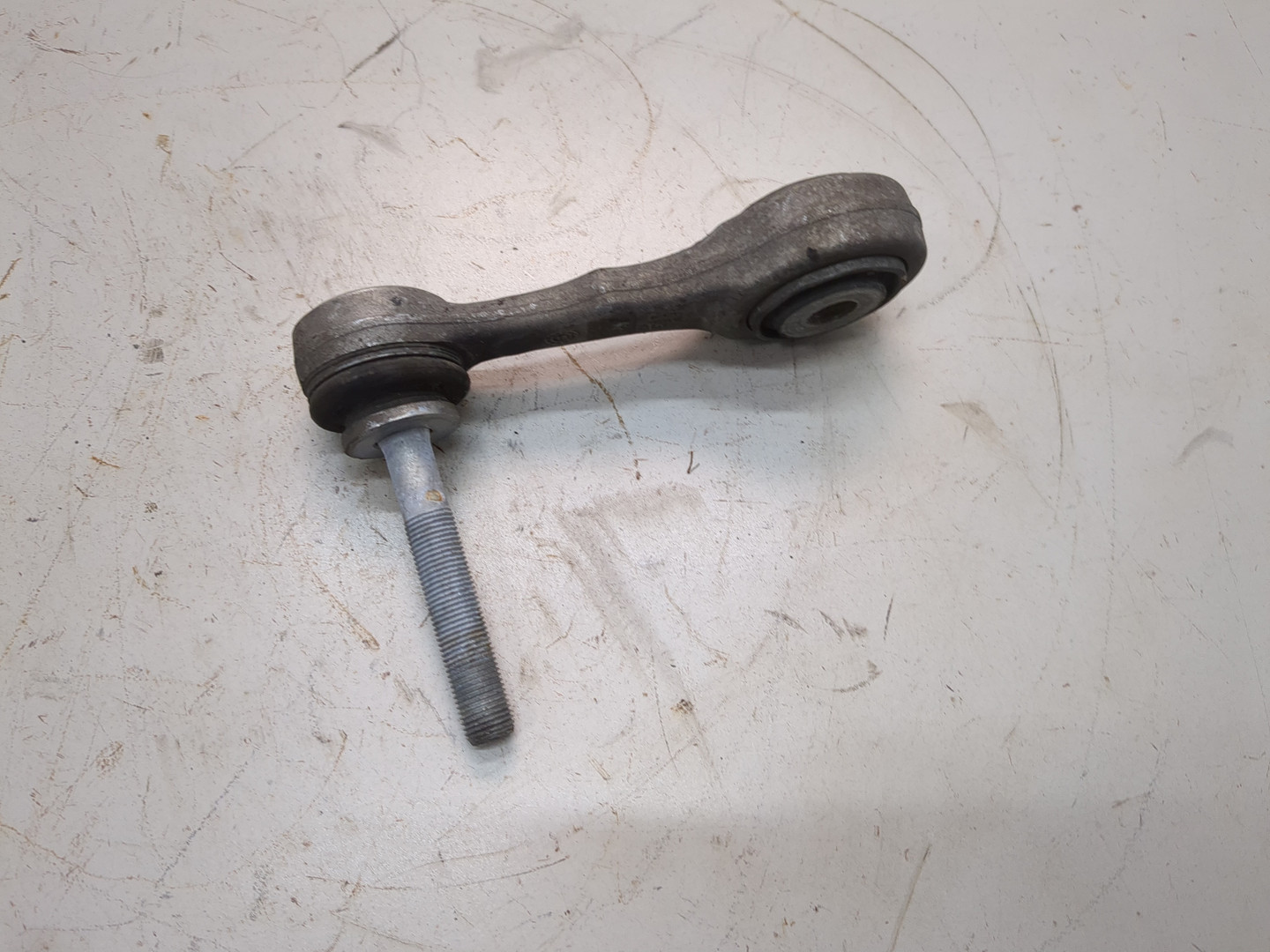 Рычаг задний