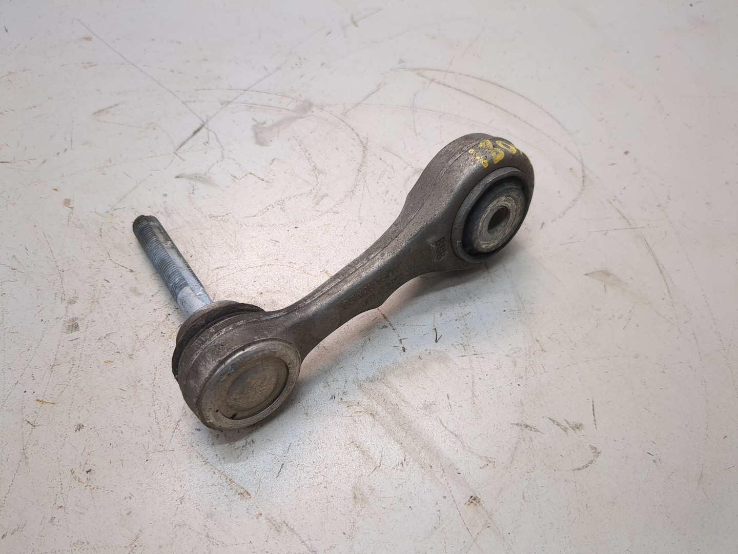 Рычаг задний