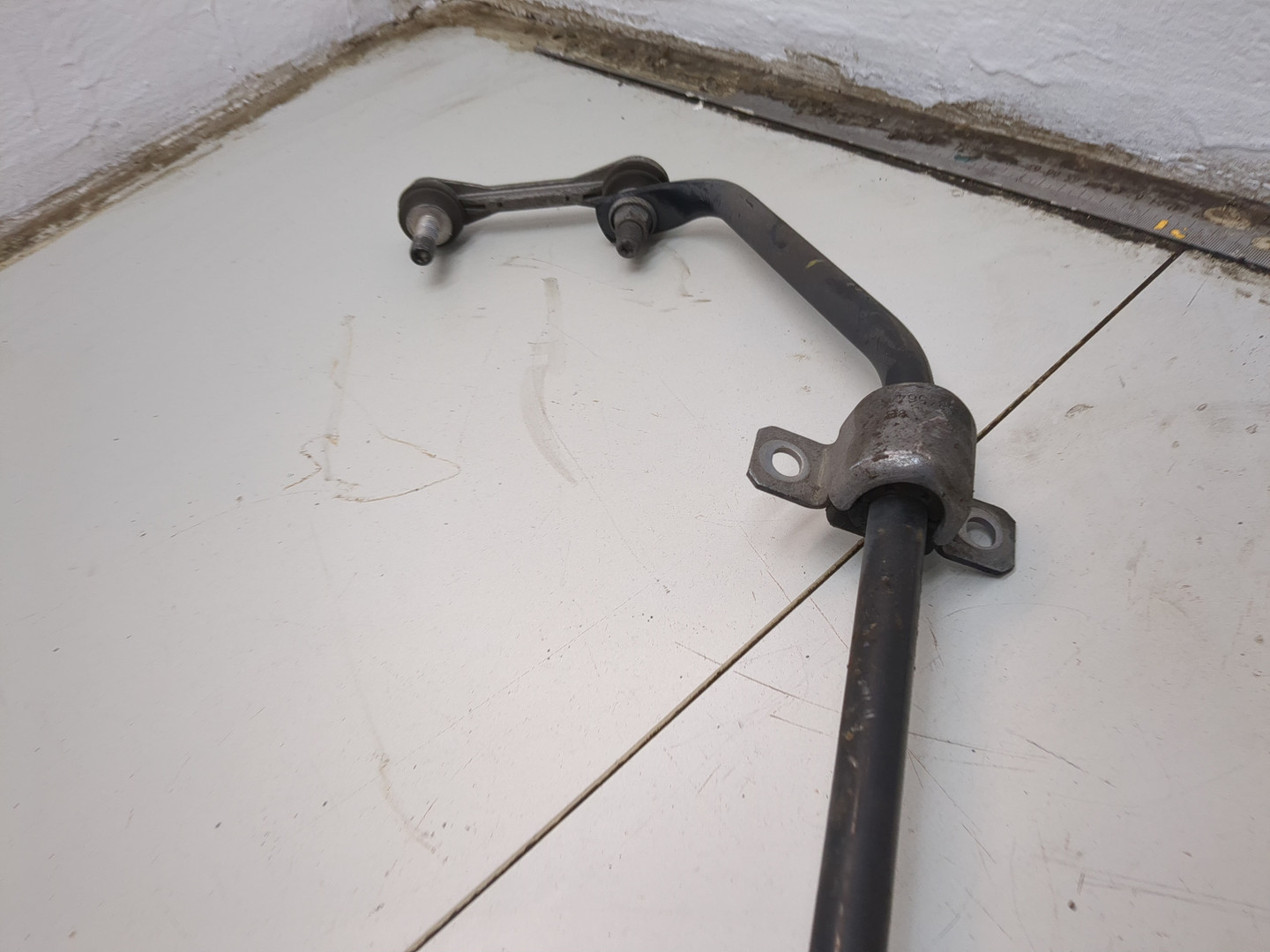 Стабилизатор задний