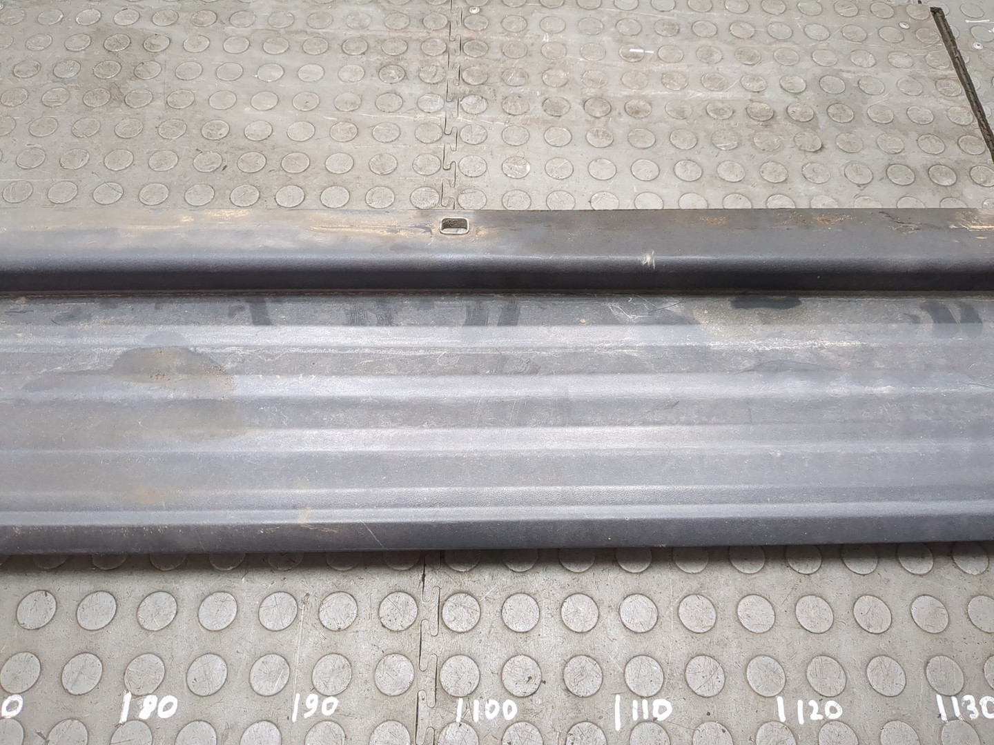 Подножка левая