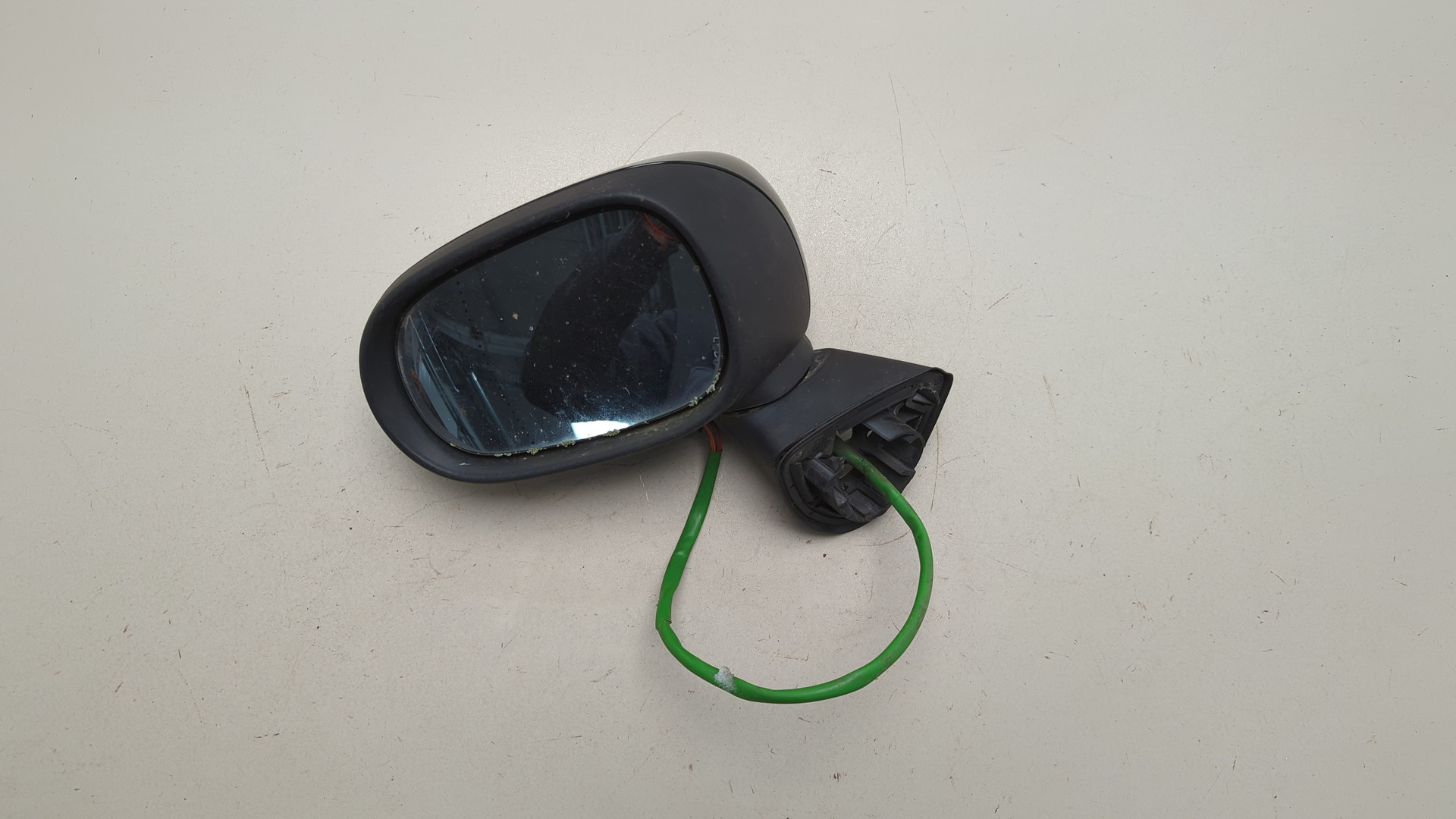 Зеркало левое электрическое