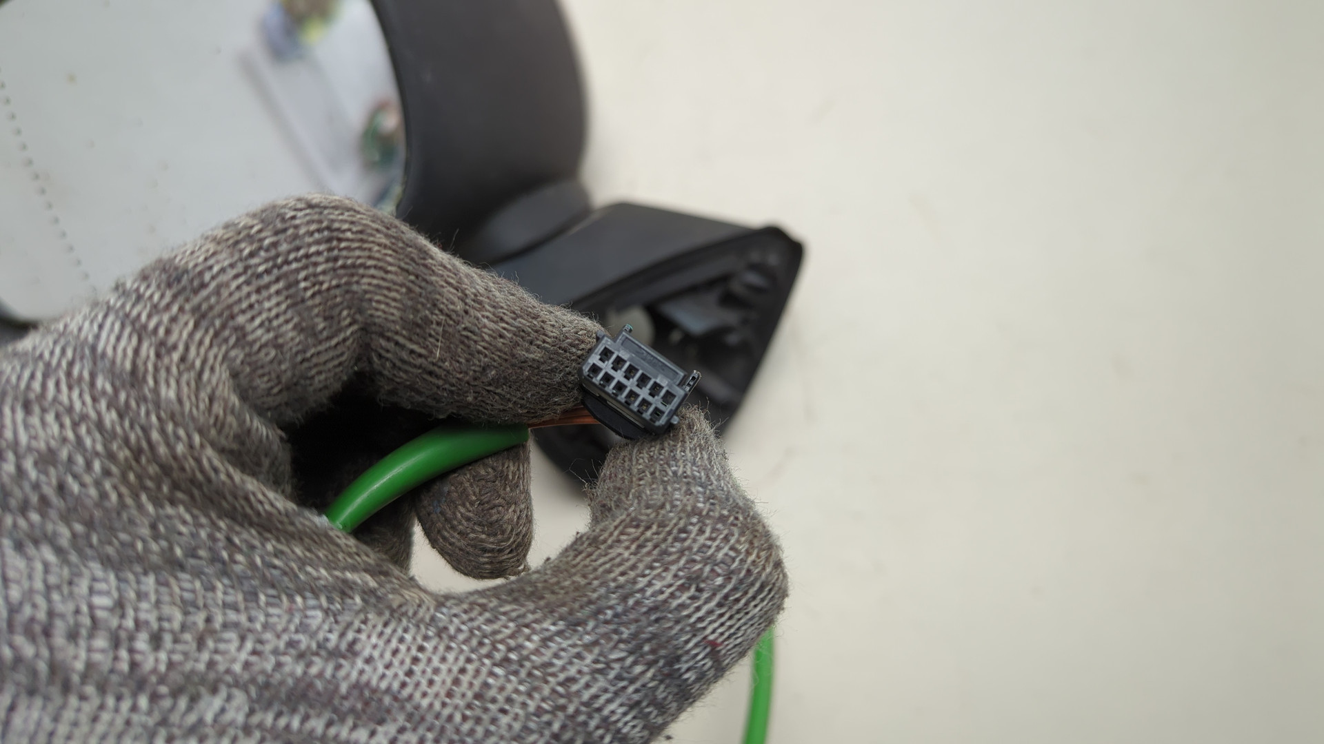 Зеркало левое электрическое