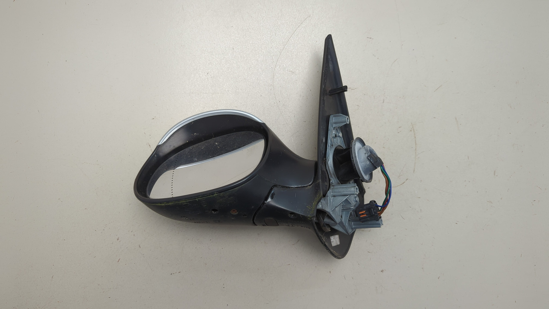 Зеркало левое электрическое