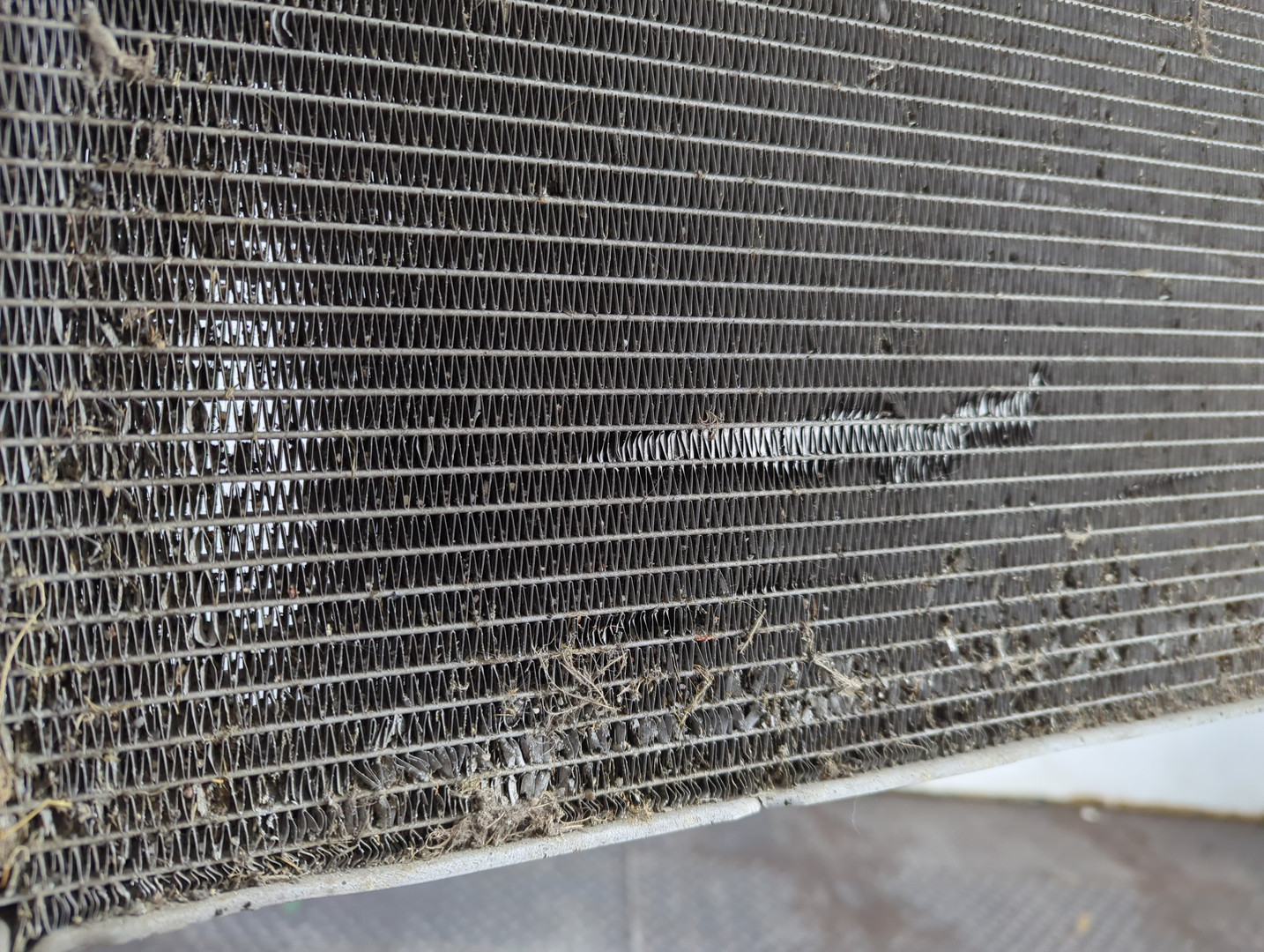 Радиатор охлаждения двигателя основной