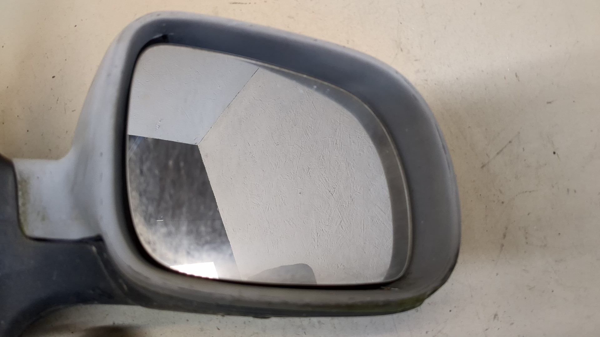 Зеркало правое электрическое