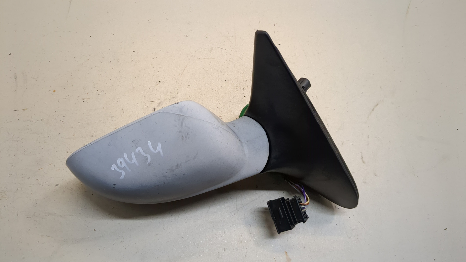 Зеркало правое электрическое