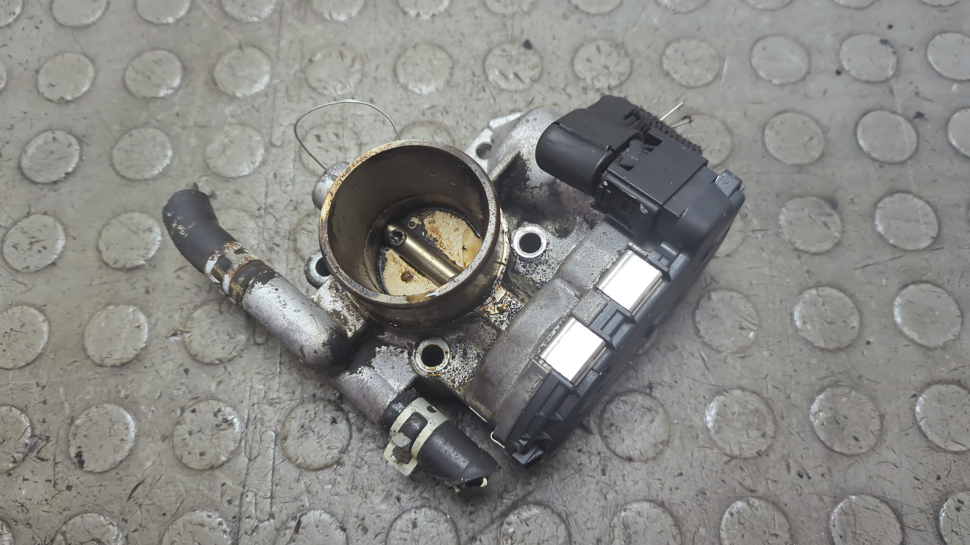 Заслонка дроссельная электрическая