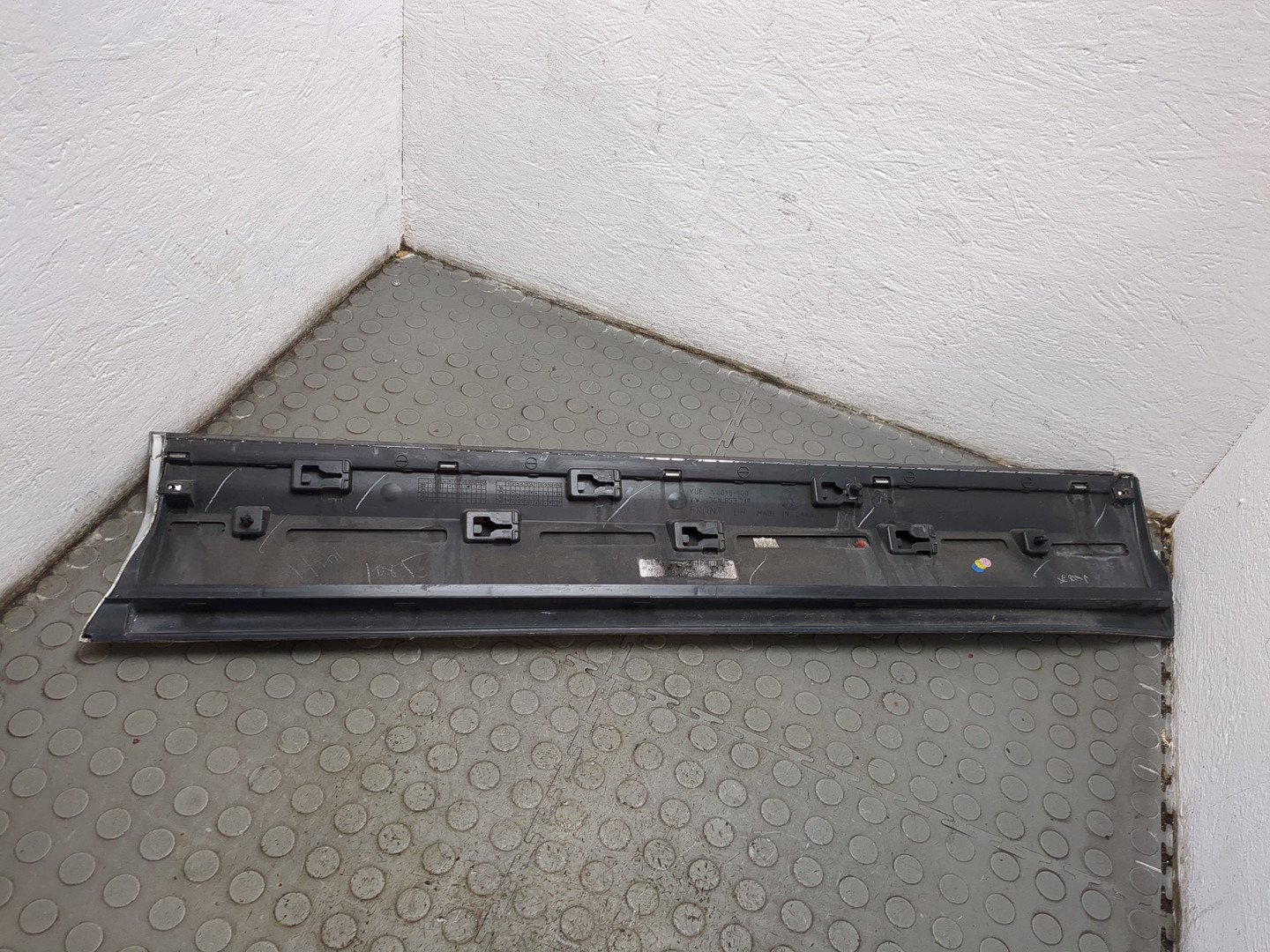 Молдинг двери