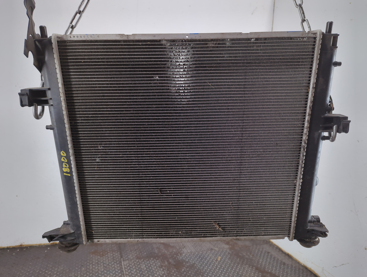 Радиатор охлаждения двигателя основной