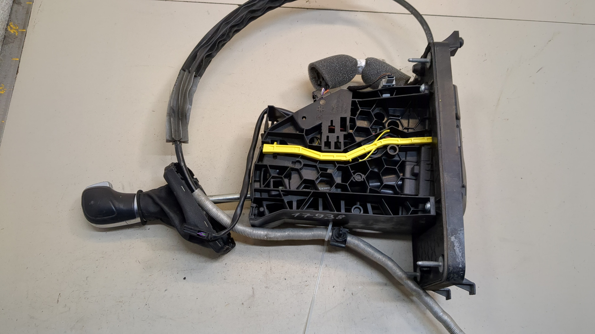 Кулиса МКПП / АКПП