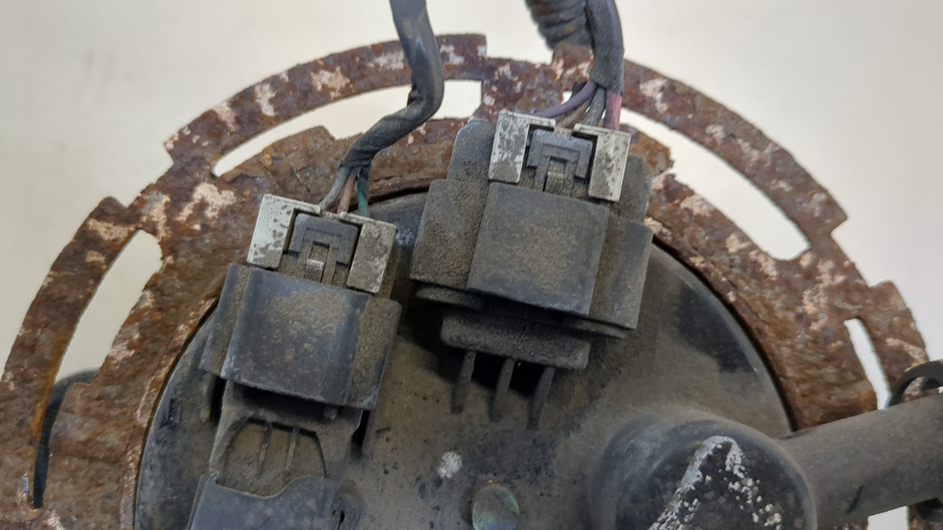 Насос топливный электрический