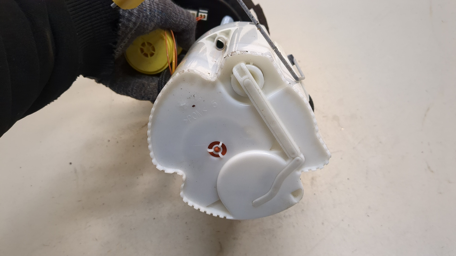 Насос топливный электрический