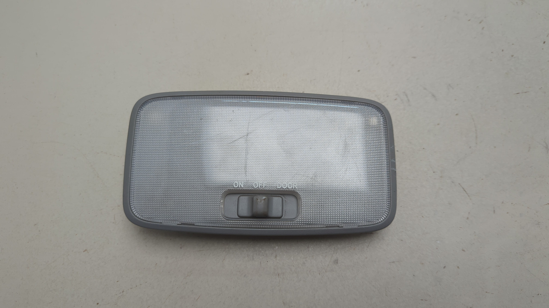 Плафон салонный