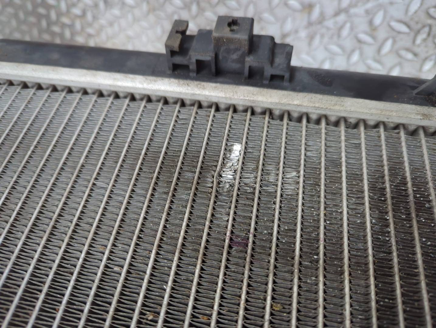 Радиатор охлаждения двигателя основной