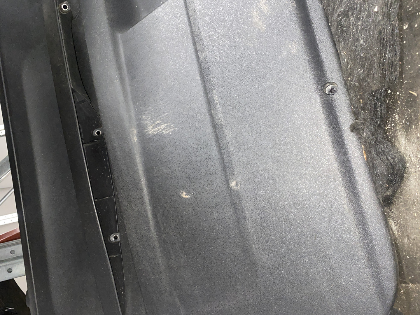 Обшивка двери передней левой