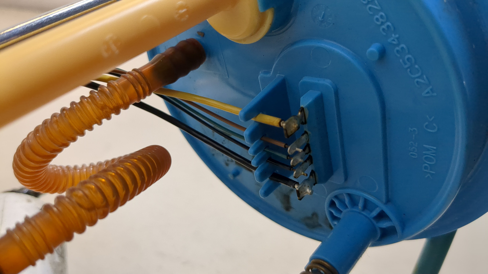 Насос топливный электрический