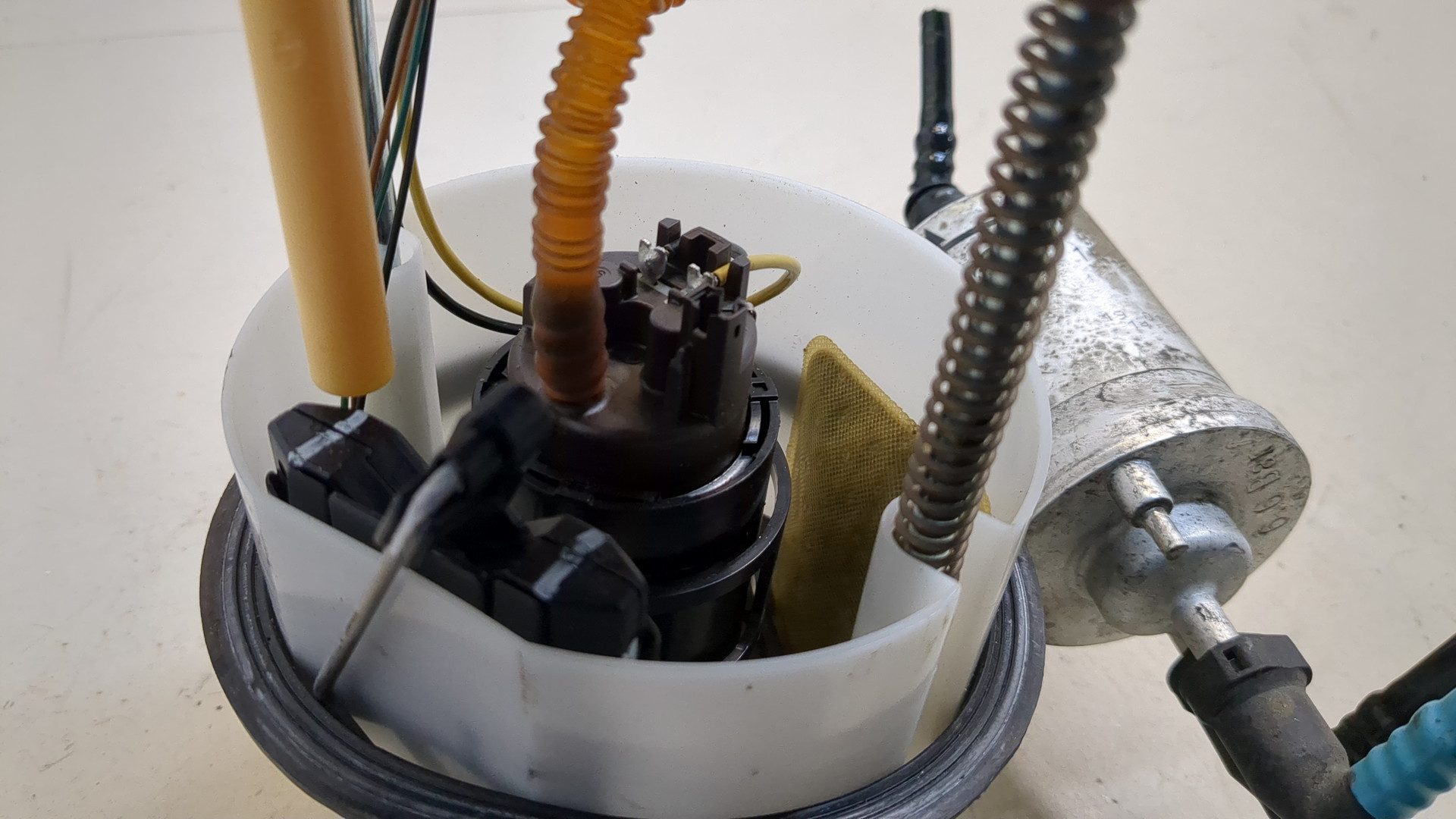 Насос топливный электрический