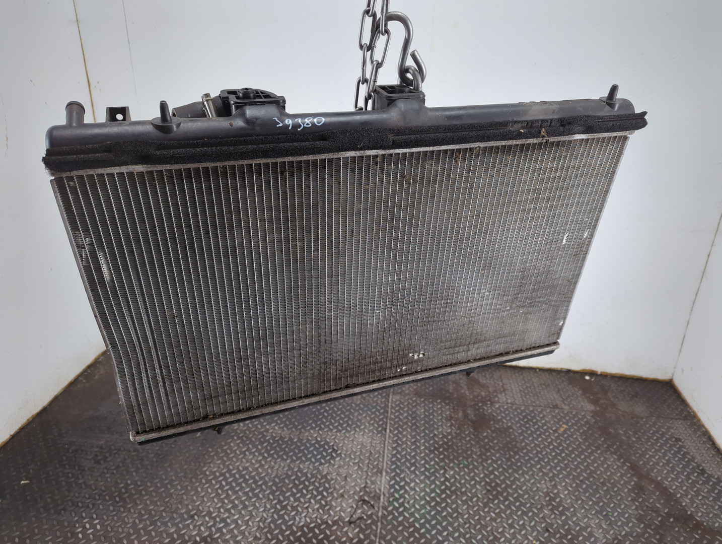 Радиатор охлаждения двигателя основной