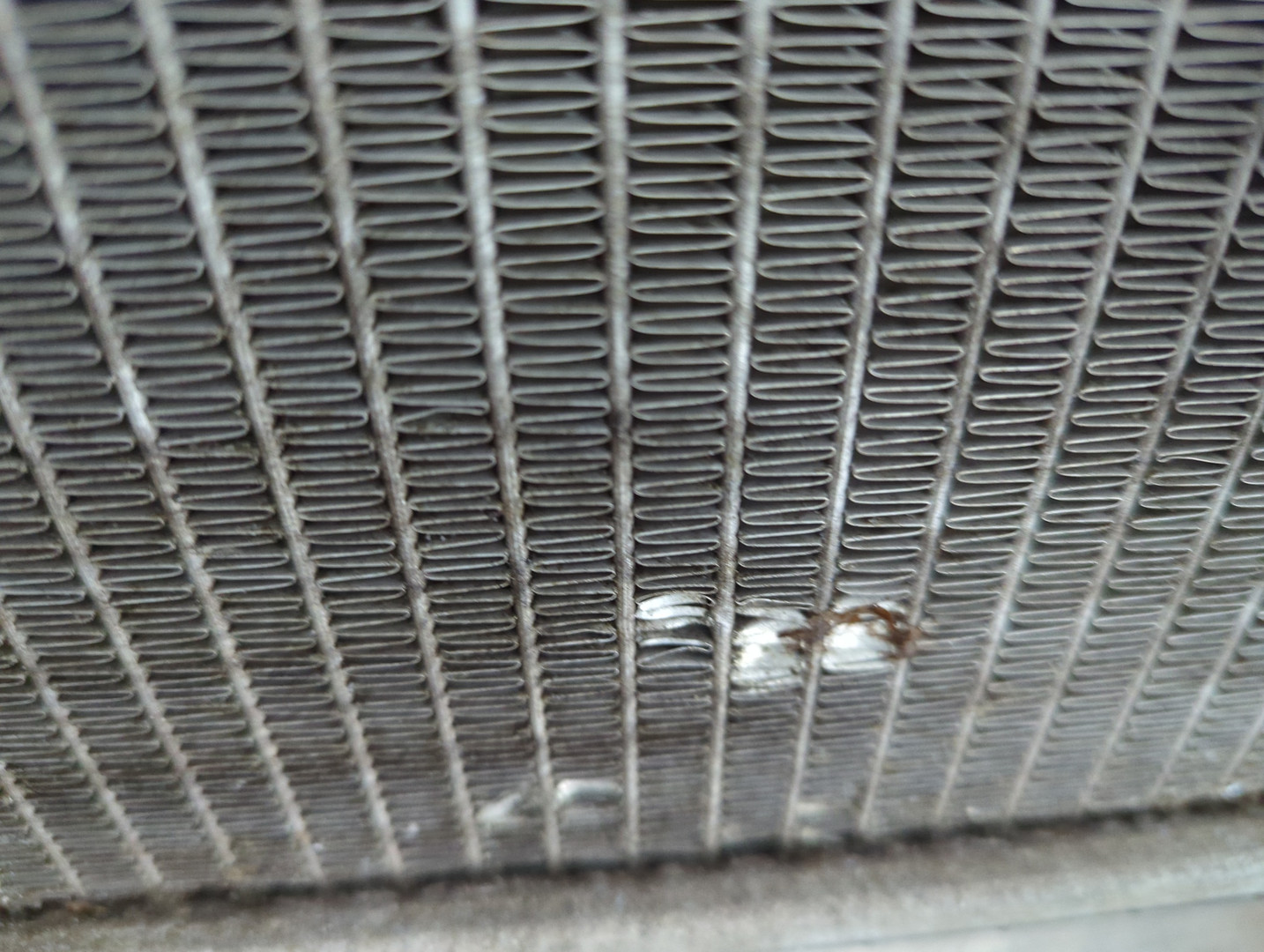 Радиатор охлаждения двигателя основной