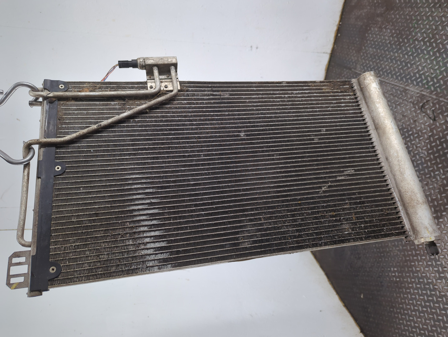 Радиатор кондиционера / конденсер