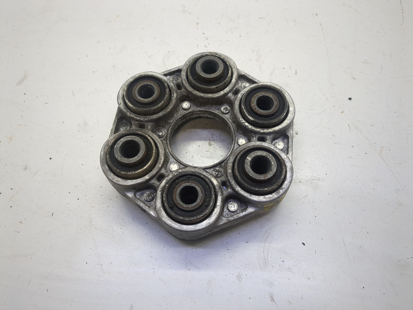 Муфта эластичная карданного вала