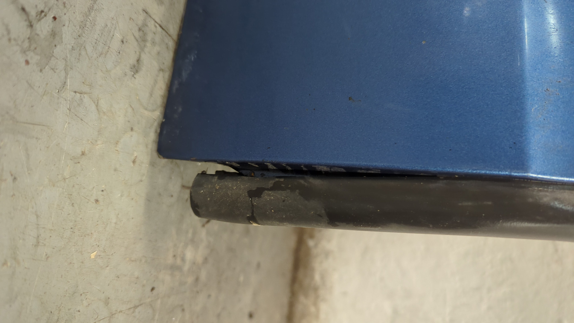 Дверь задняя правая