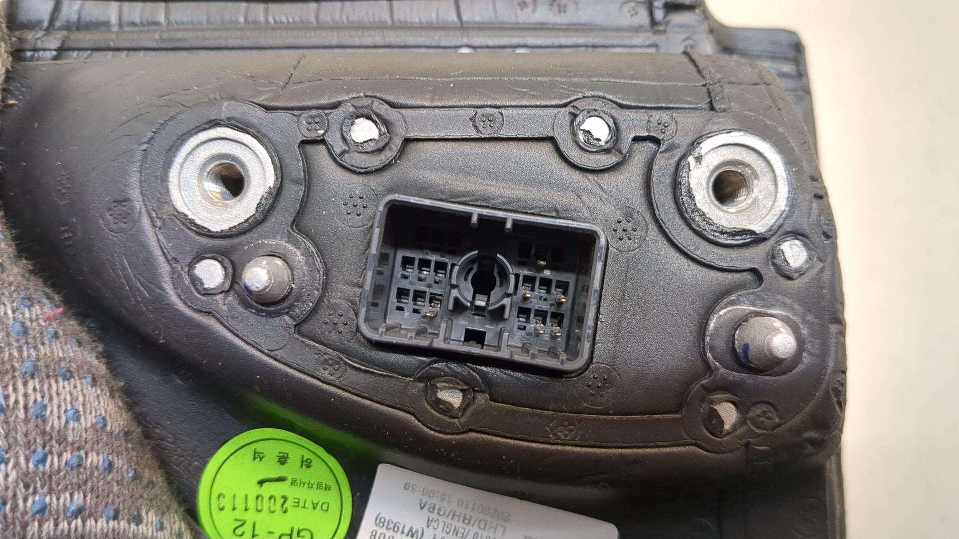 Зеркало правое электрическое