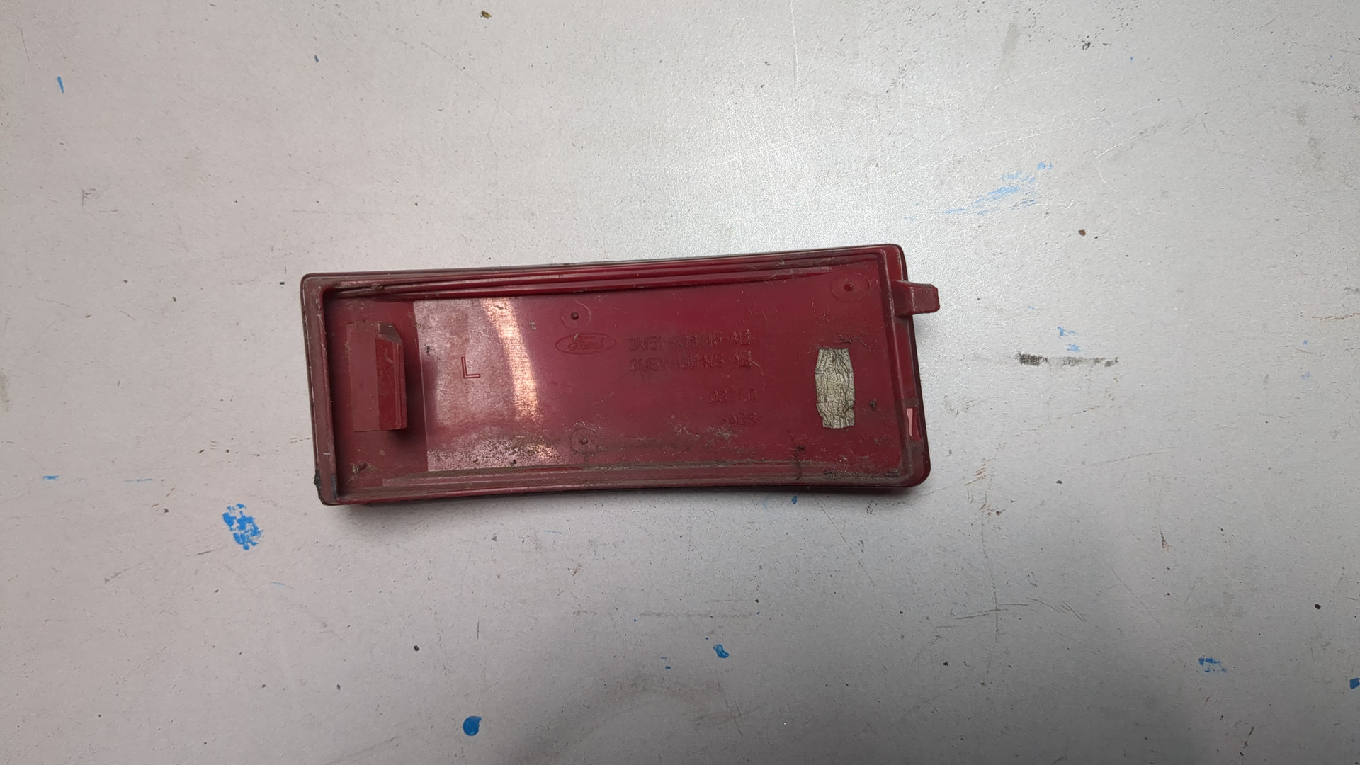 Отражатель в бампер задний левый