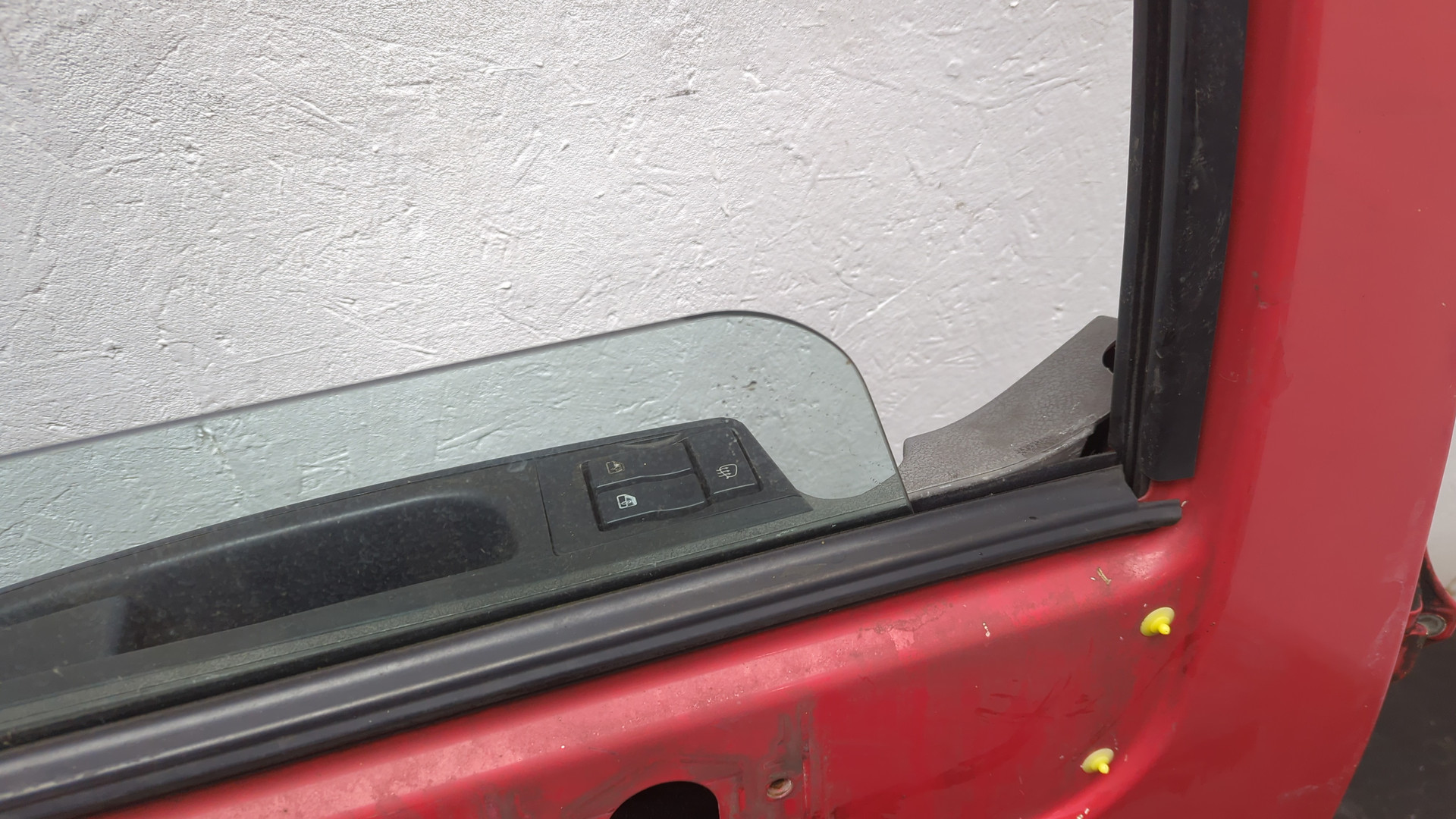 Дверь передняя правая