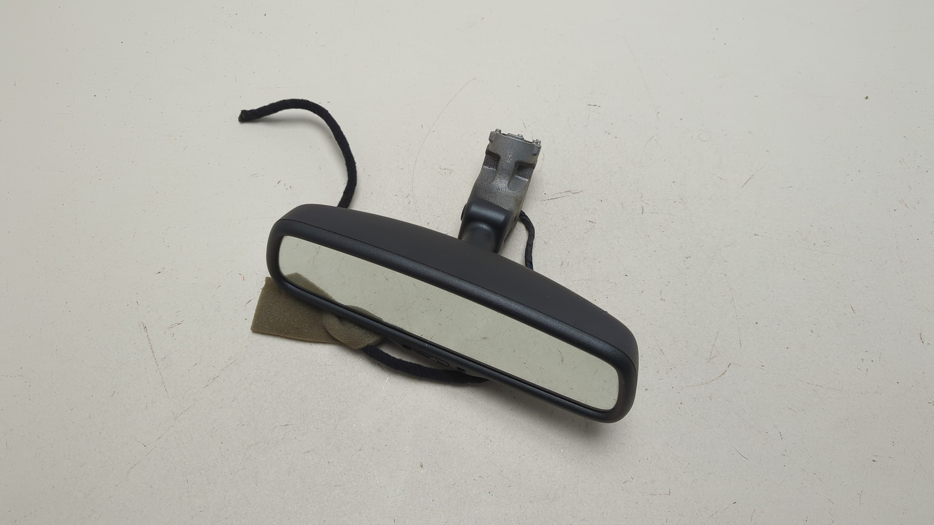 Зеркало заднего вида