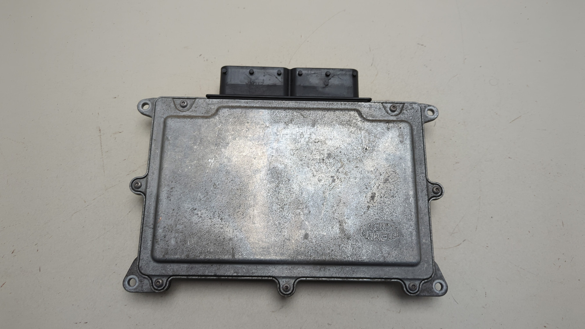 Блок управления двигателем