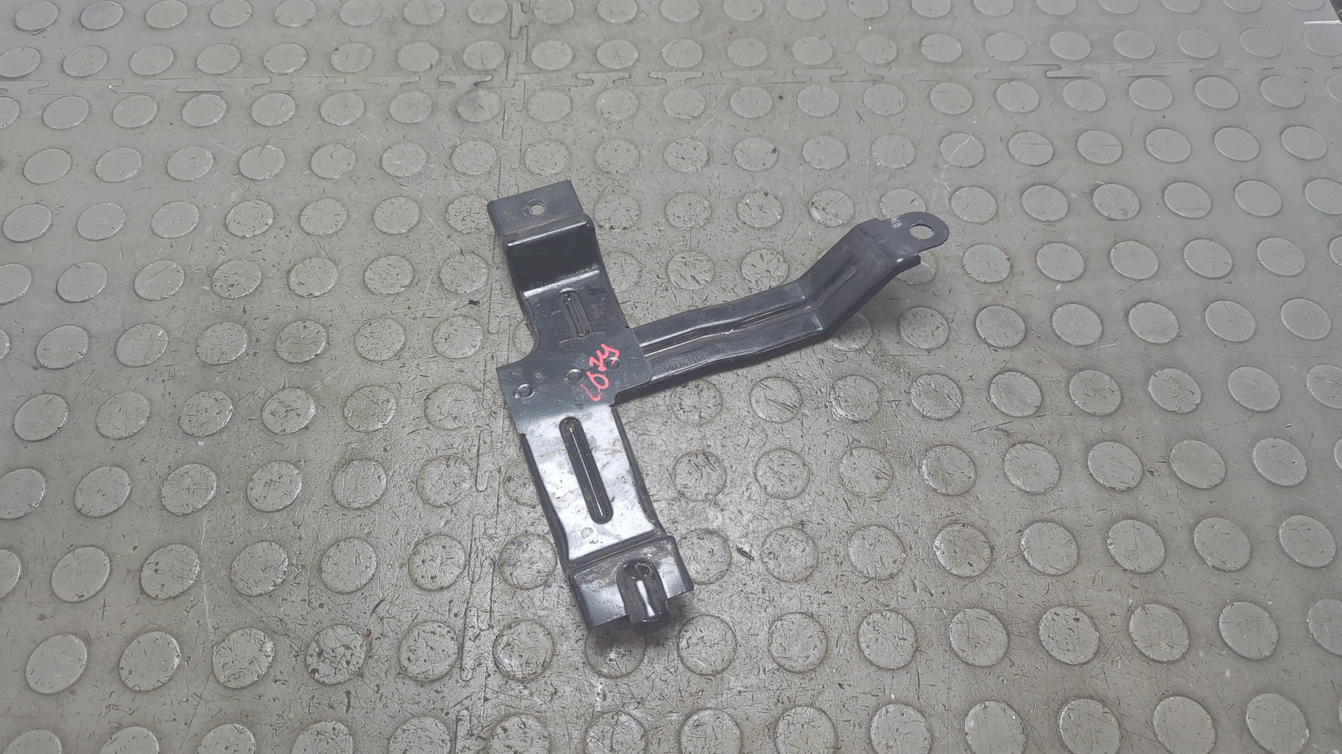 Кронштейн (сопут. товар)