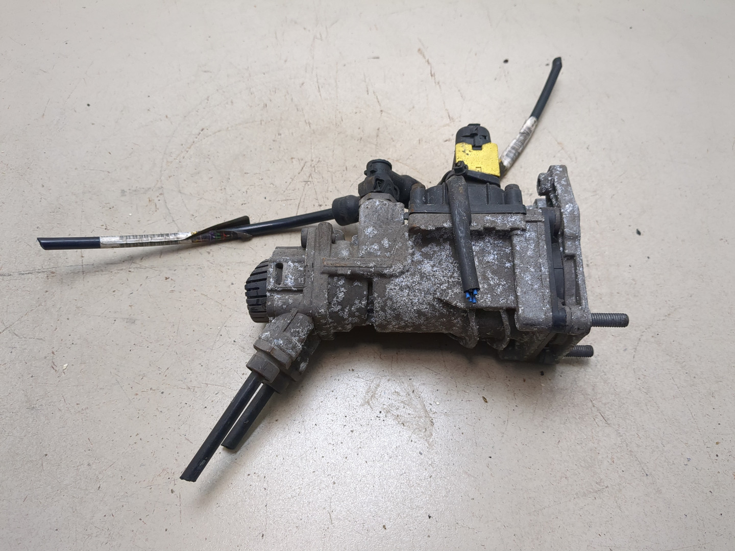 Кран тормозной главный