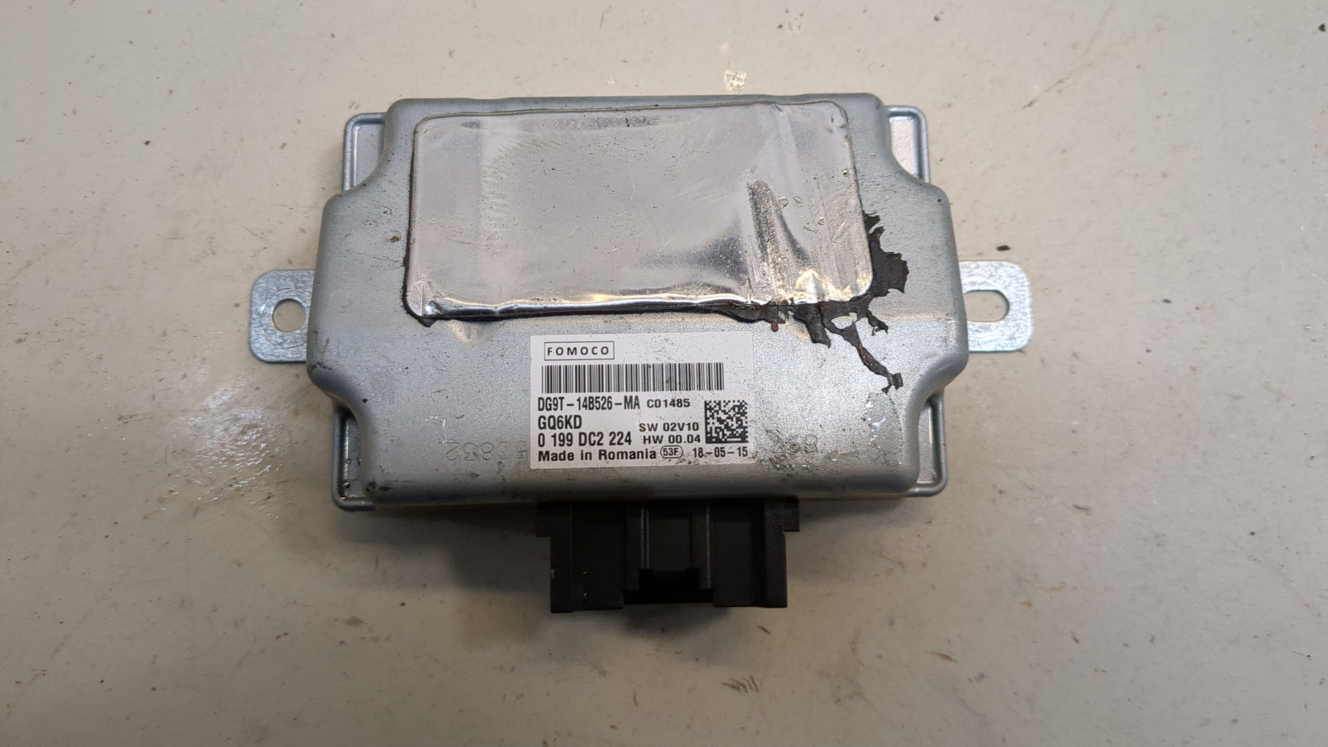 Преобразователь напряжения (адаптер)