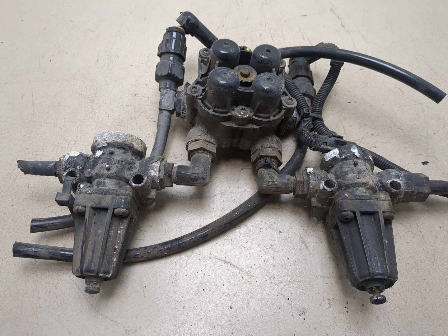 Кран защитный 4-х контурный