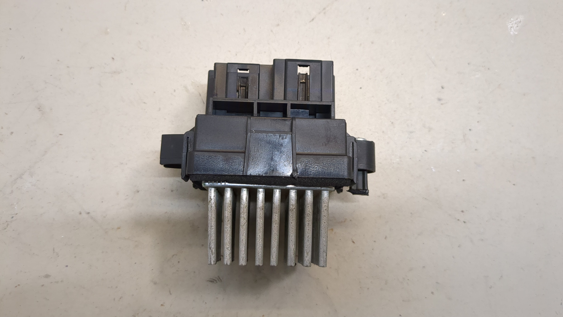 Резистор отопителя