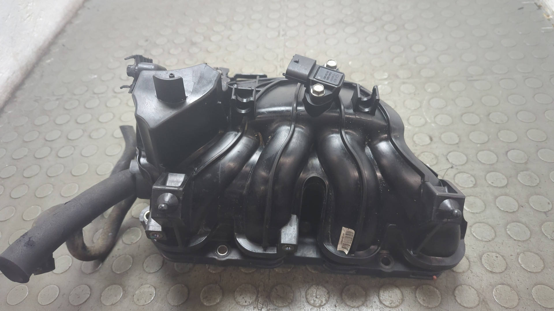 Коллектор впускной