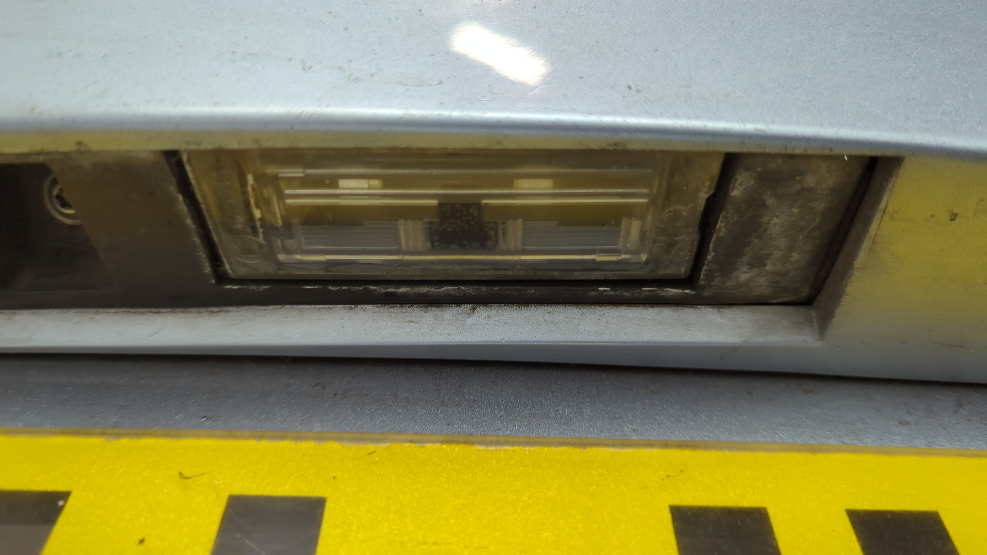 Дверь багажника