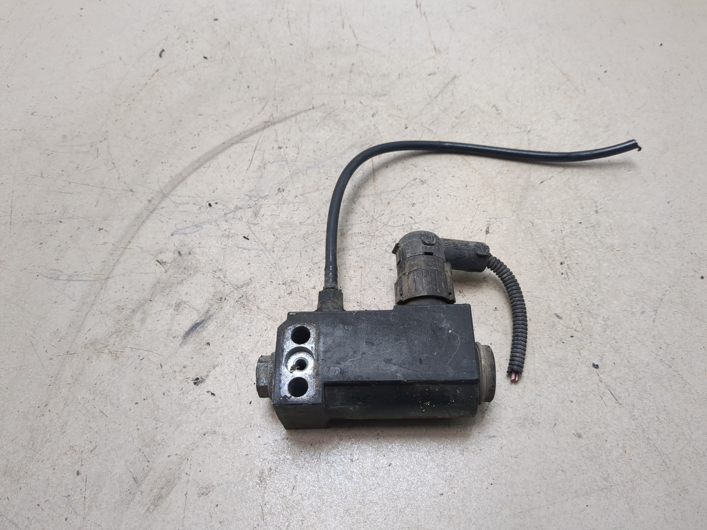 Клапан электромагнитный