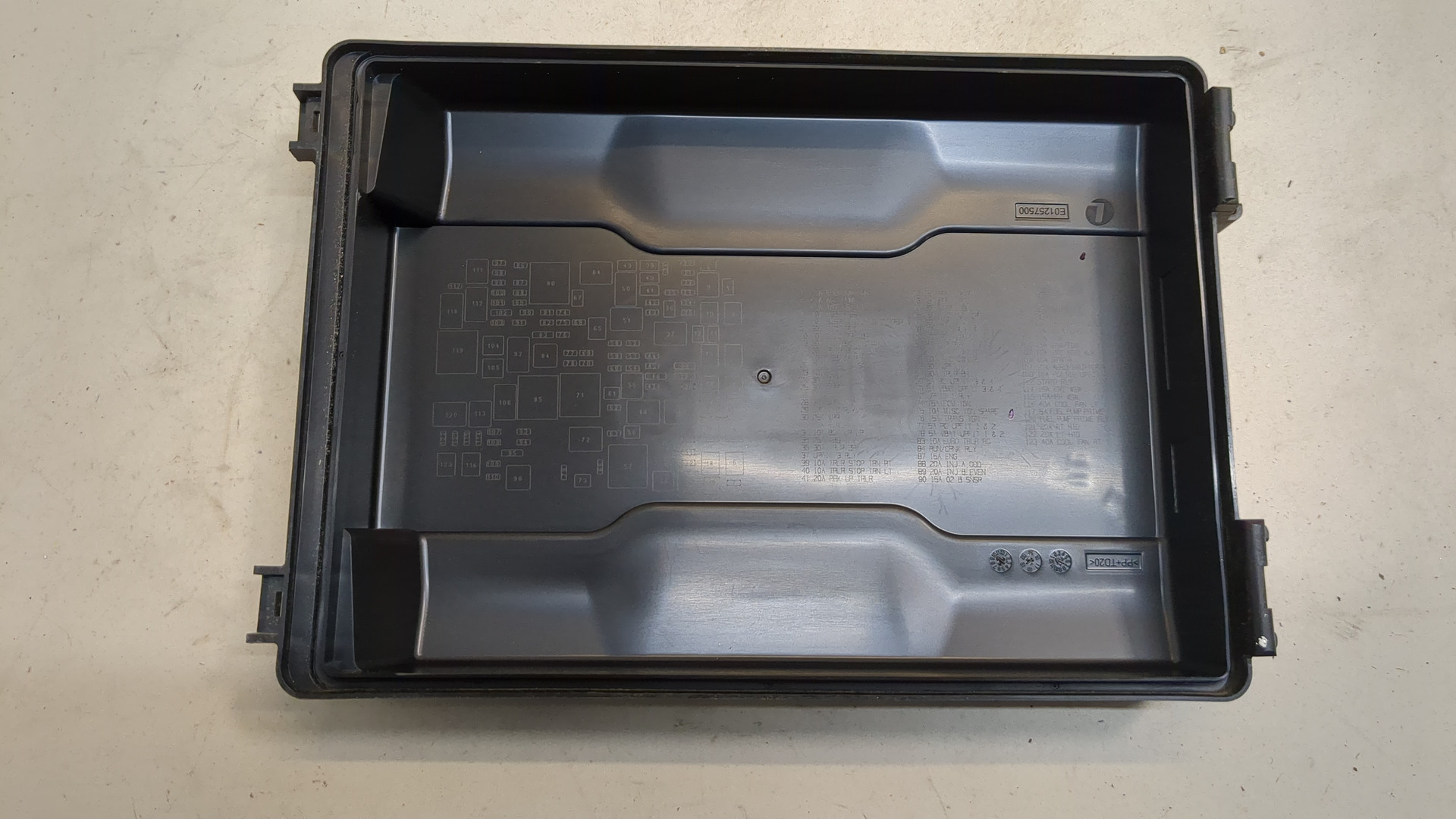 Корпус блока предохранителей