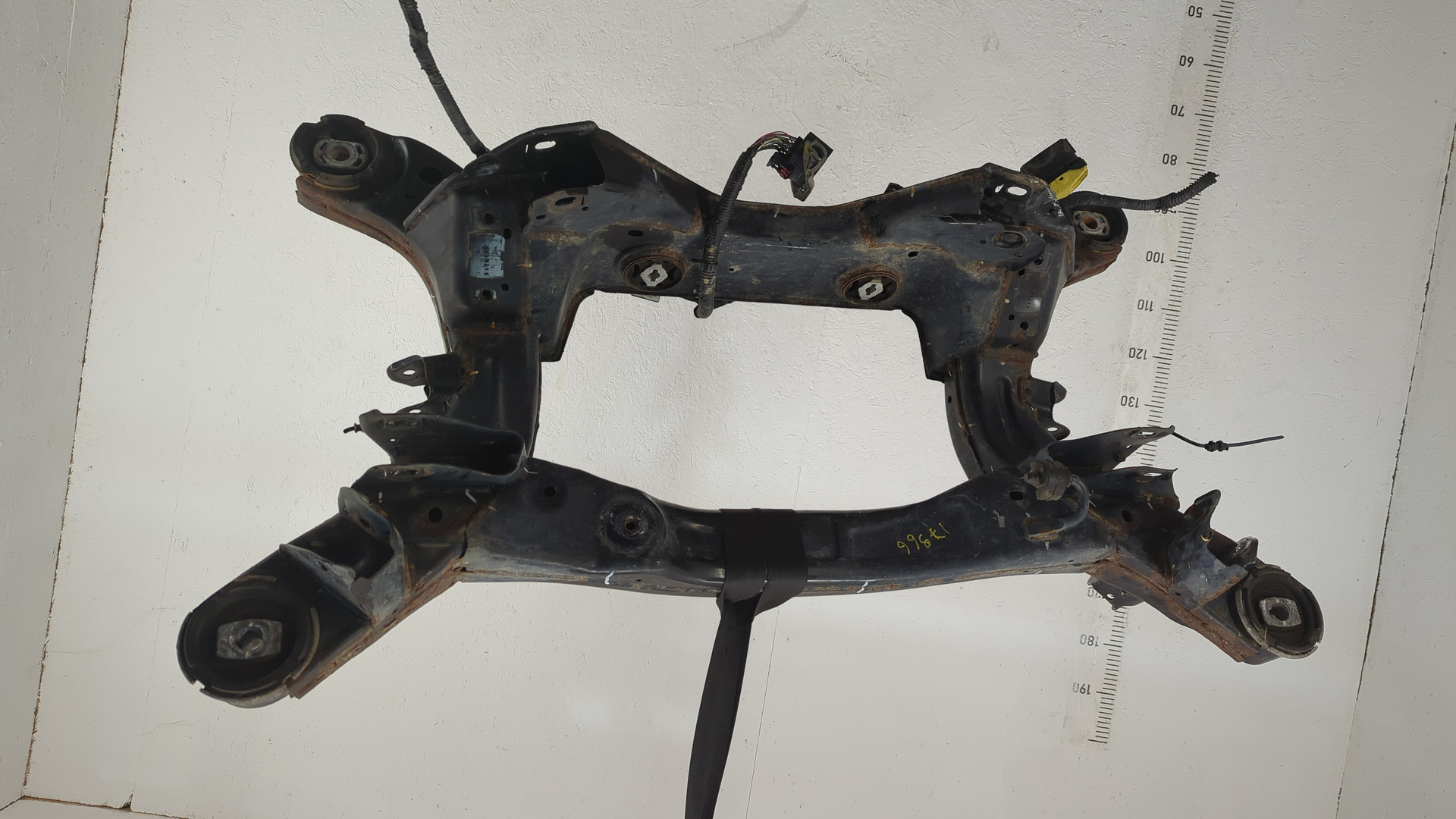 Балка задняя